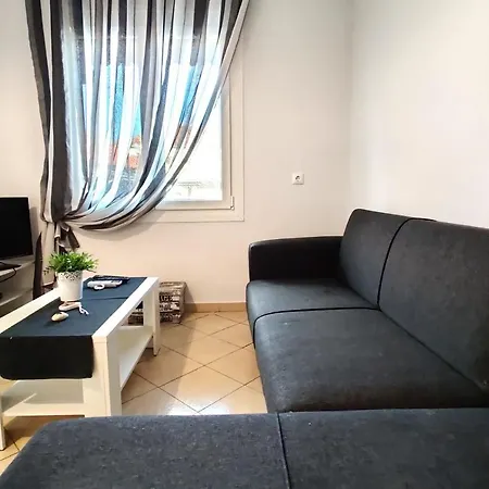Prázdninový dům Elenas Town House *